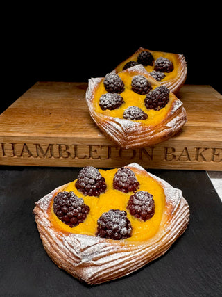 Apple & Blackberry Pastry